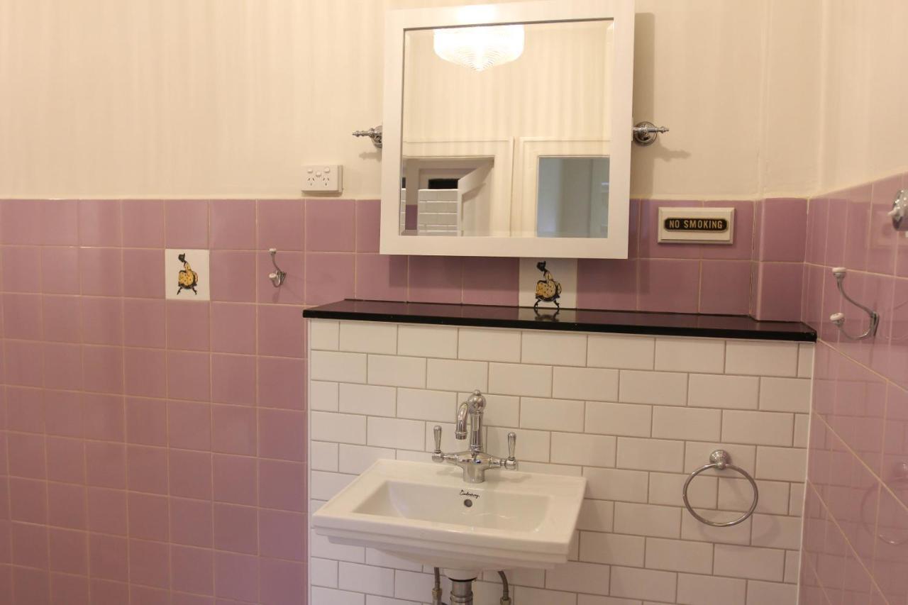Alpine Hotel, Eat Drink Sleep ウォーバートン 部屋 写真