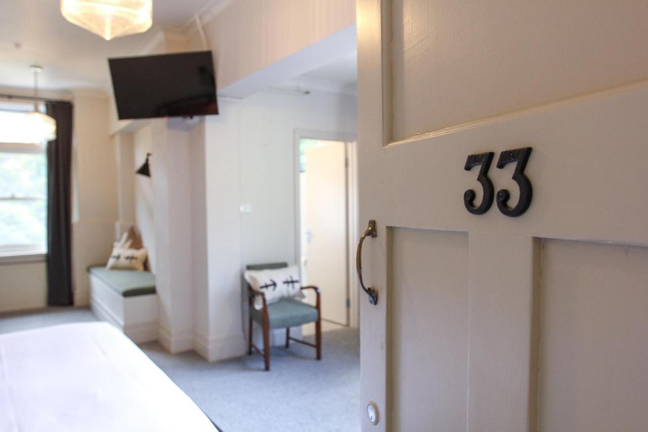 Alpine Hotel, Eat Drink Sleep ウォーバートン エクステリア 写真